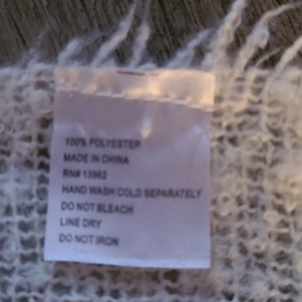 Shawl - Picture 4 of 4